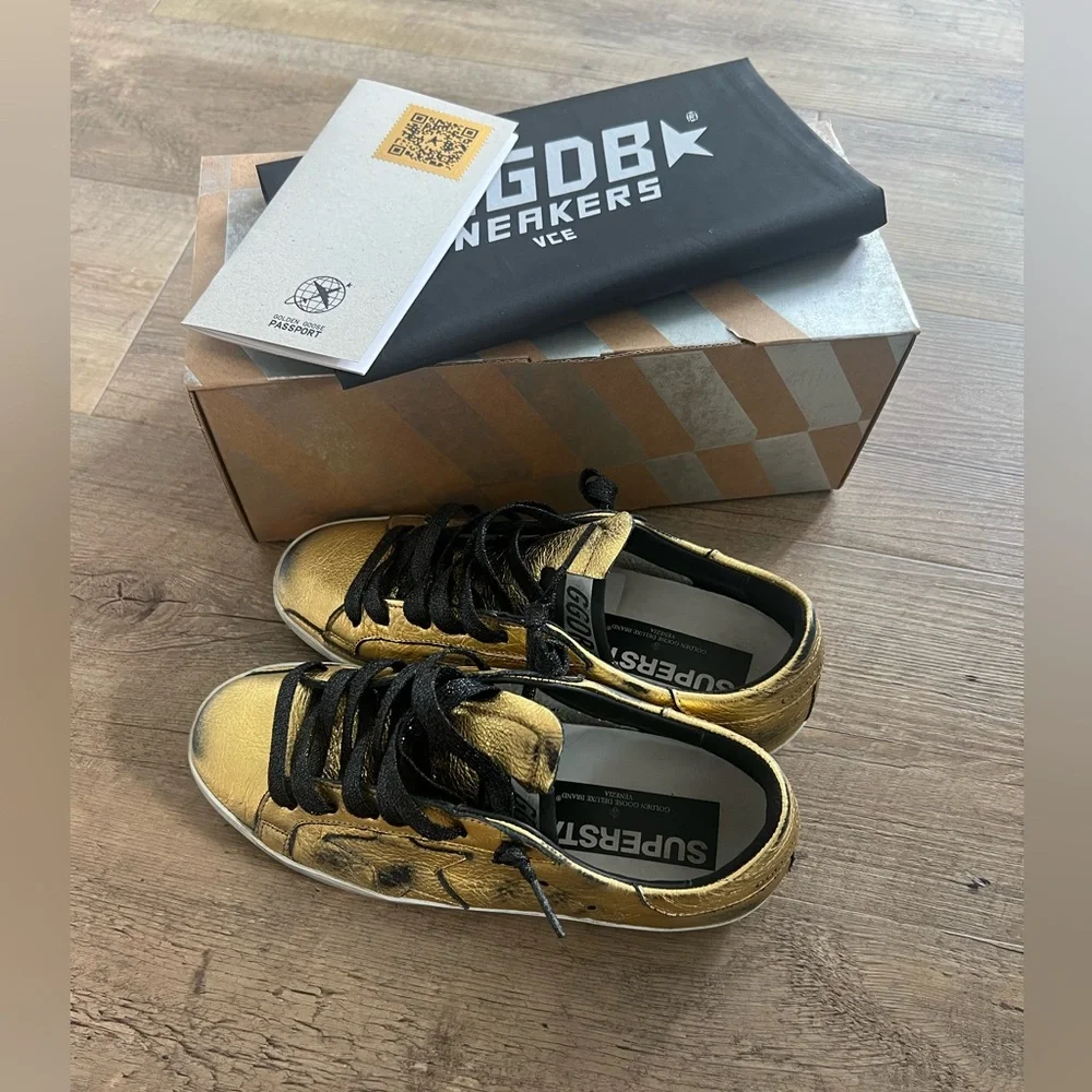 Golden Goose Superstar Sneakers - Picture 7 of 7
